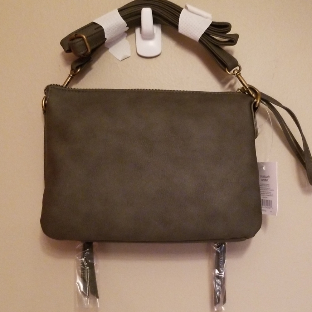 🆓️Gray Embroidered crossbody/wristlet - Picture 2 of 8